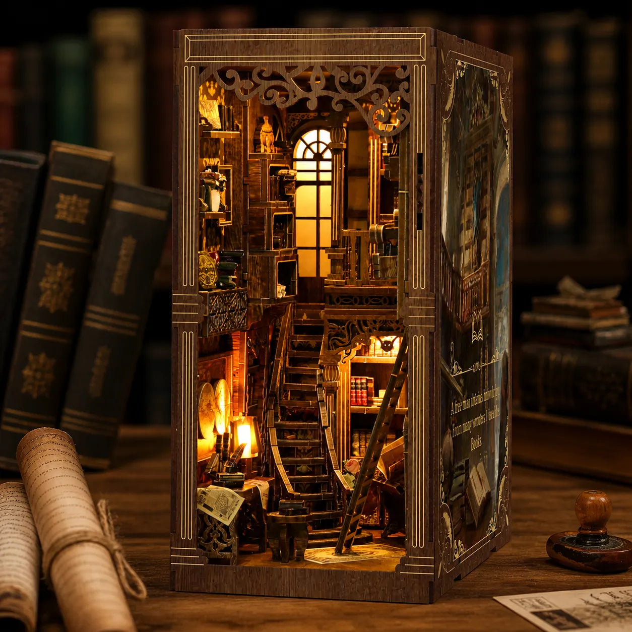 Verborgene Bibliothek Book Nook kit